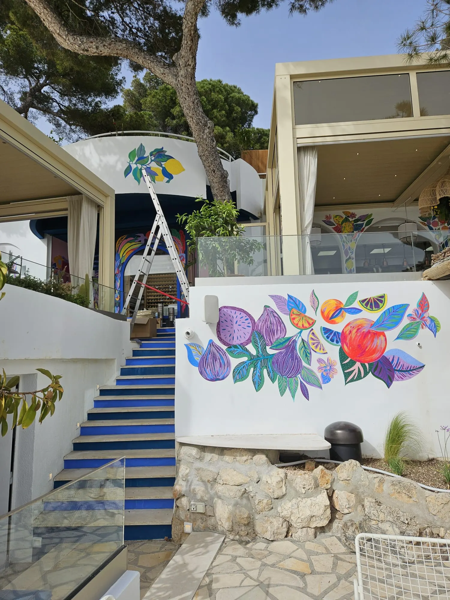 Fresque murale sur-mesure illustrée par Orane Sigal
