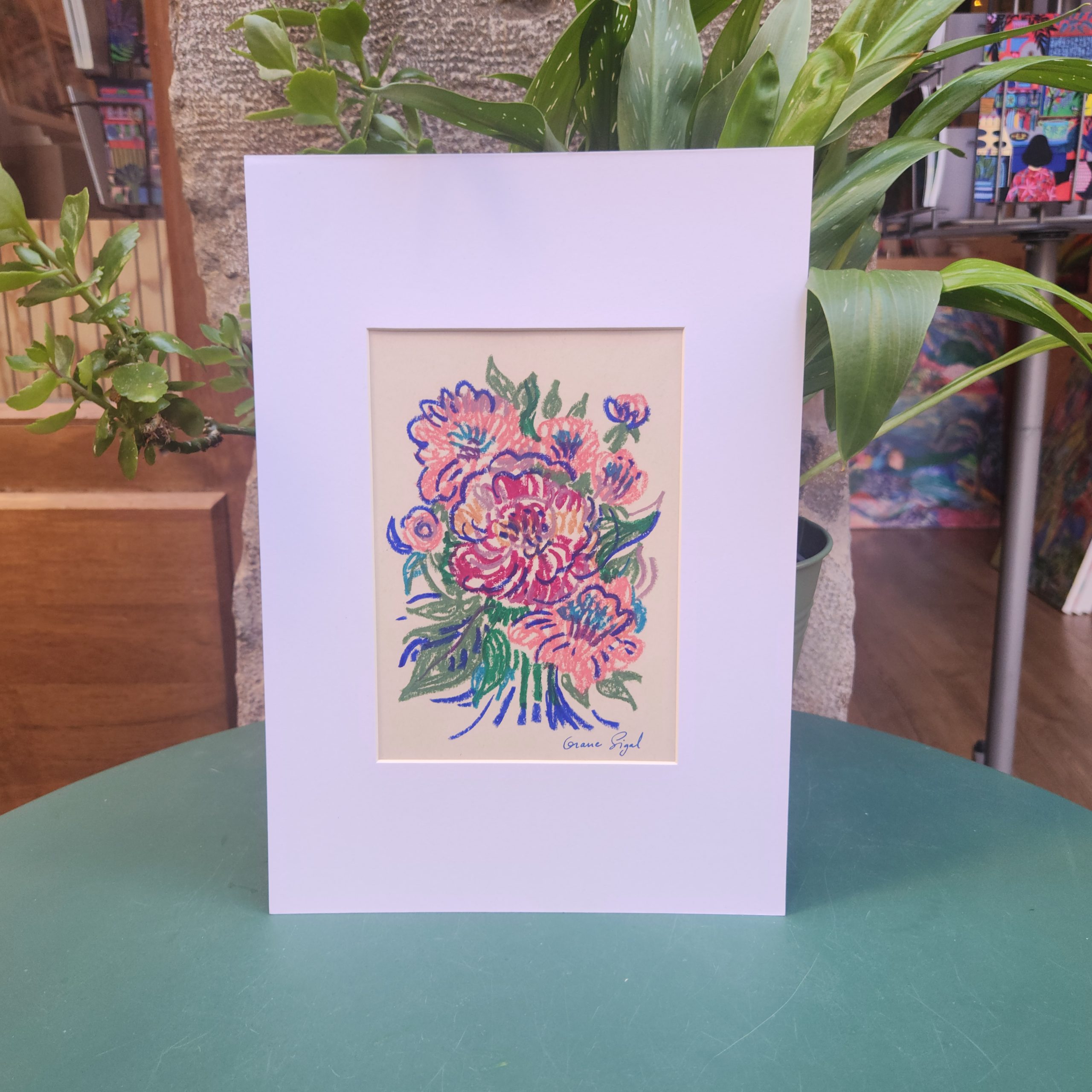Bouquet de fleurs multicolores dans un vase bleu sur fond noir, illustration originale par Orane Sigal